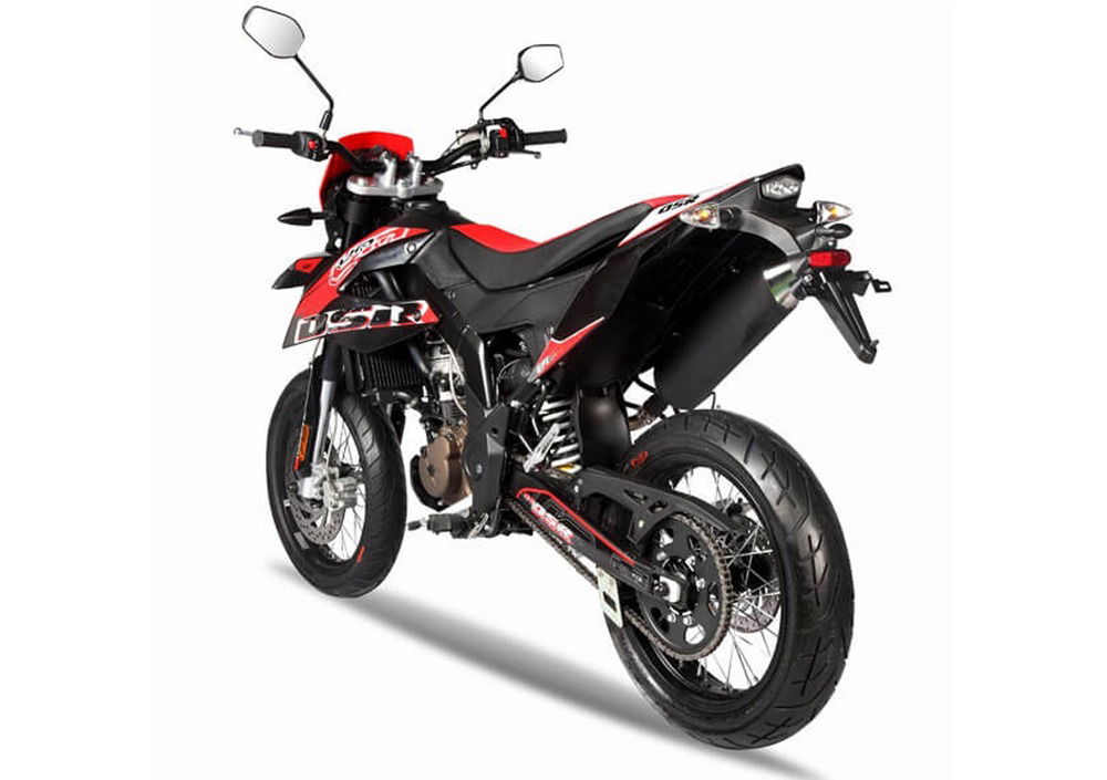 Um Italia DSR 125 SM (2019 - 22) (4)