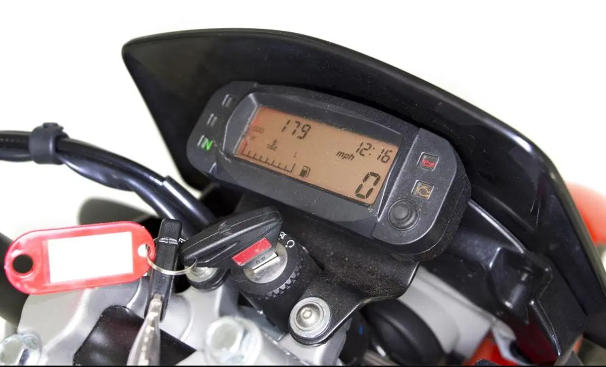 Um Italia DSR 125 EX DSR 125 EX (2019 - 22) (4)