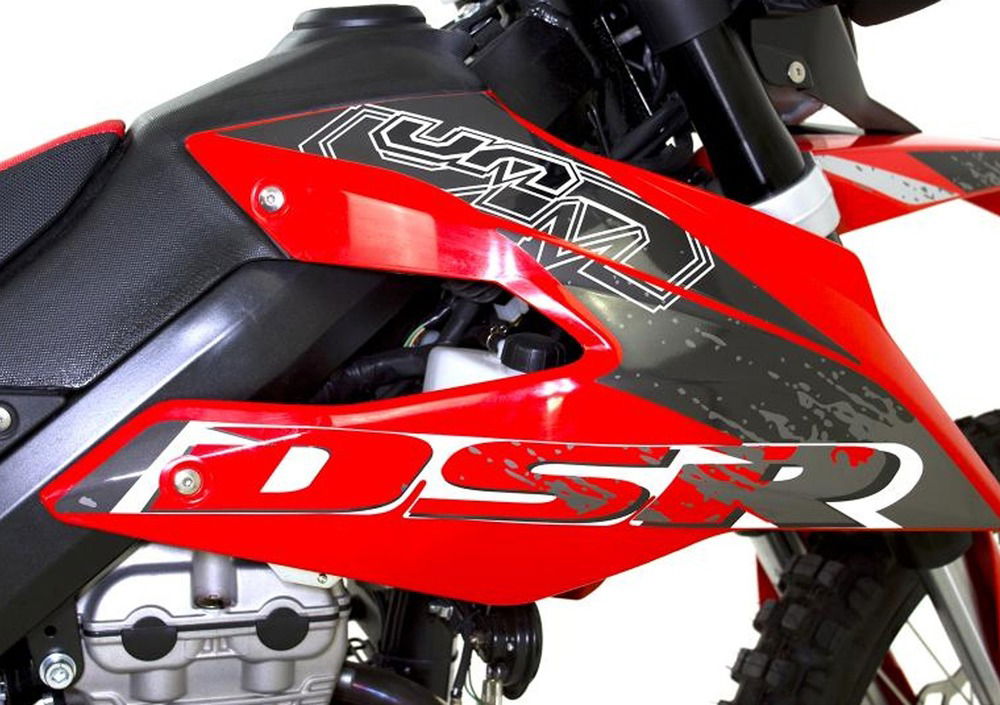 Um Italia DSR 125 EX (2019 - 22) (3)