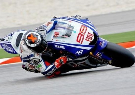 Lorenzo conquista la pole a Sepang. Rossi 6°