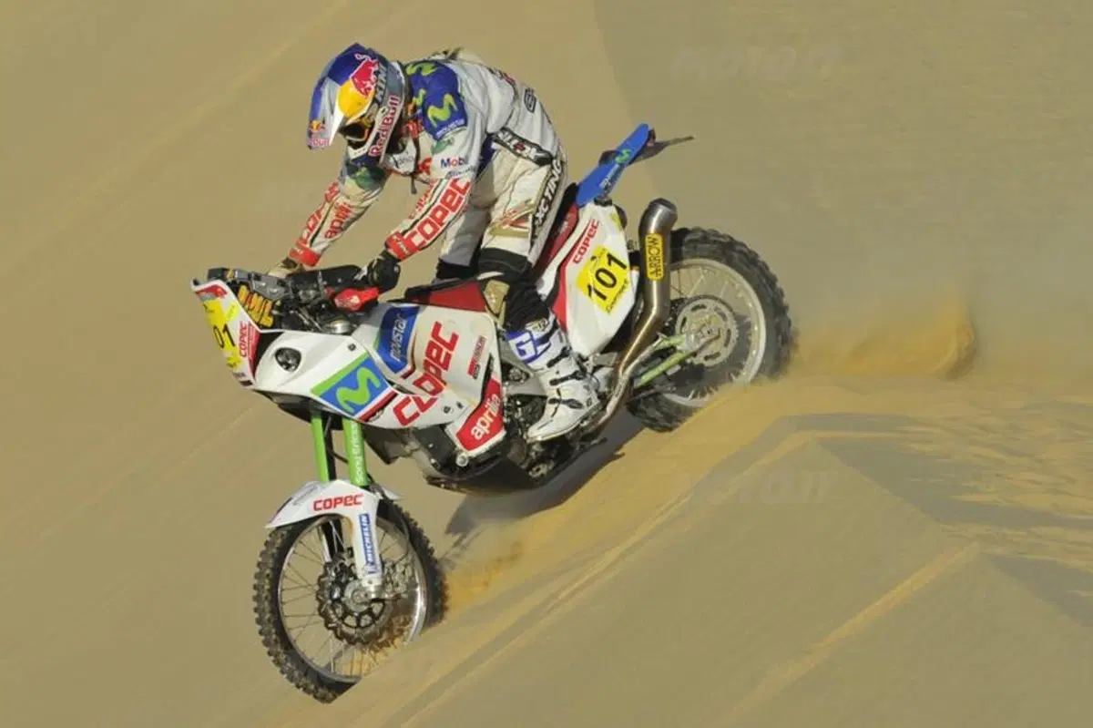 Lopez vince la 450 al Pharaons con l'Aprilia Tuareg 4.5 (2)