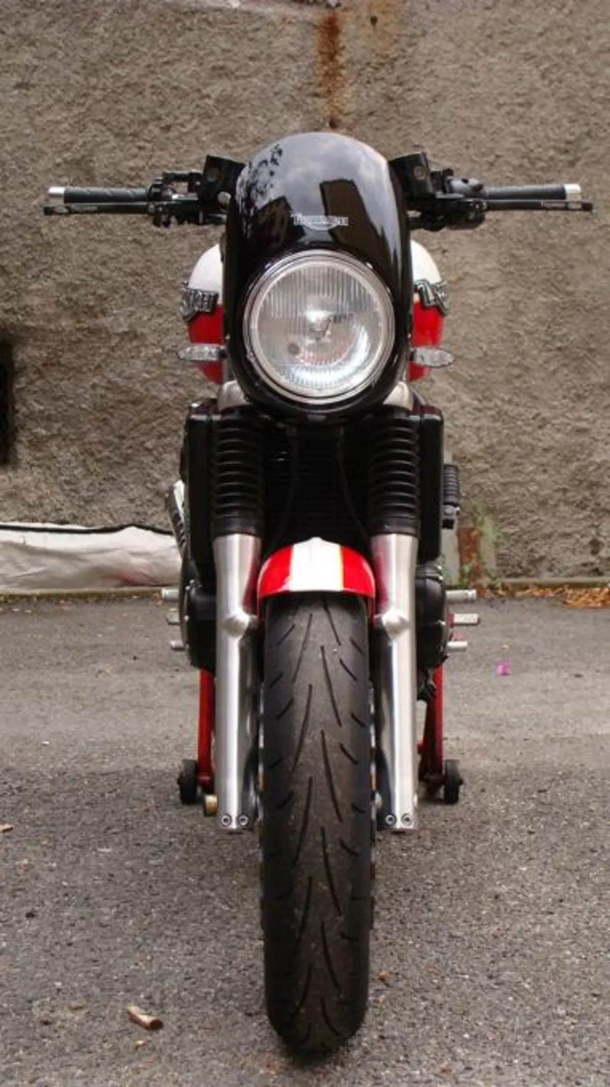 Le Strane di Moto.it: Triumph Thunderbird 900 Sport 