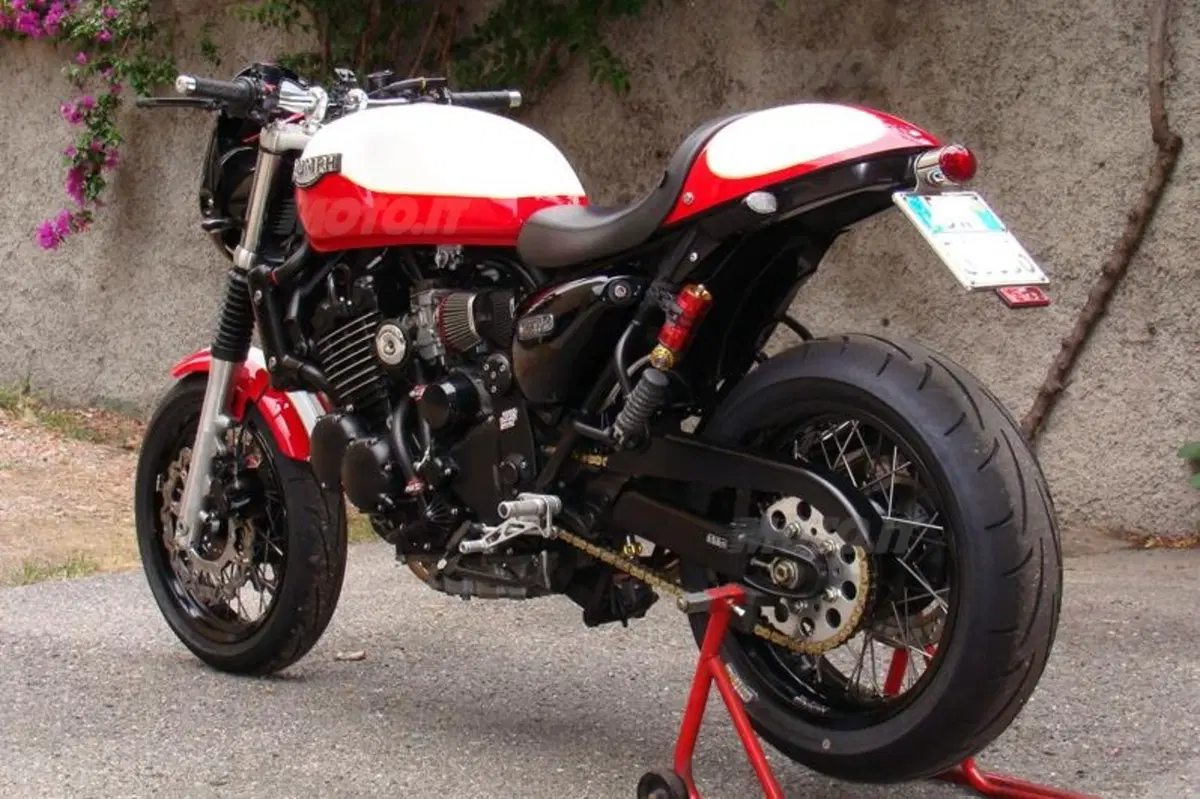 Le Strane di Moto.it: Triumph Thunderbird 900 Sport  (6)