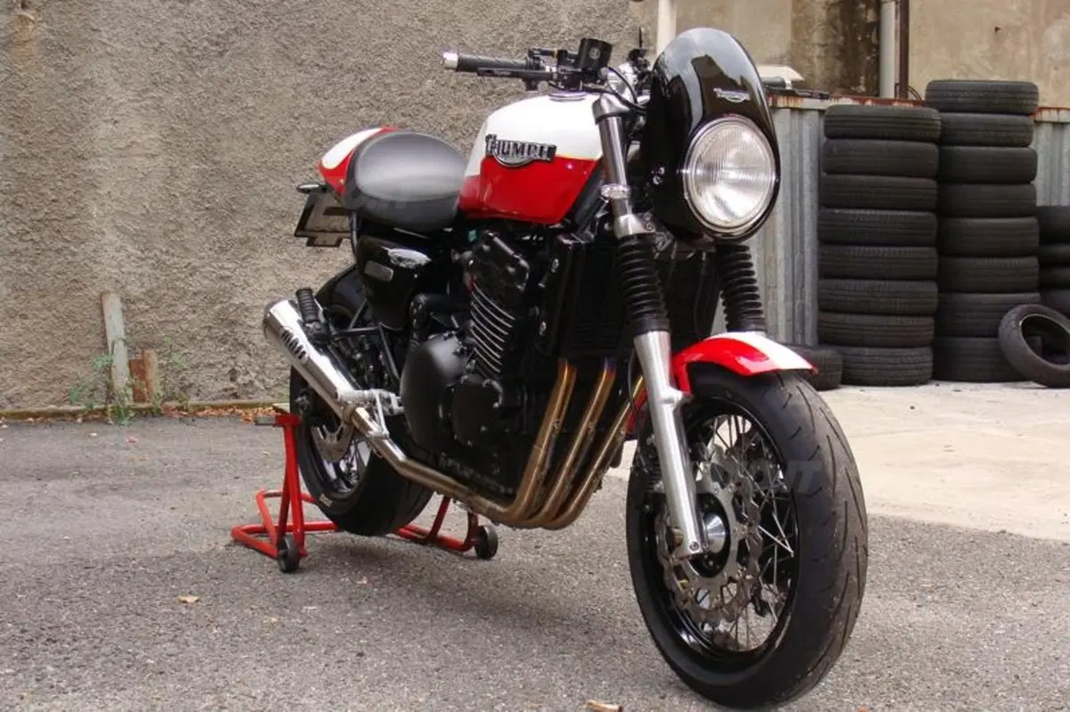 Le Strane di Moto.it: Triumph Thunderbird 900 Sport  (8)