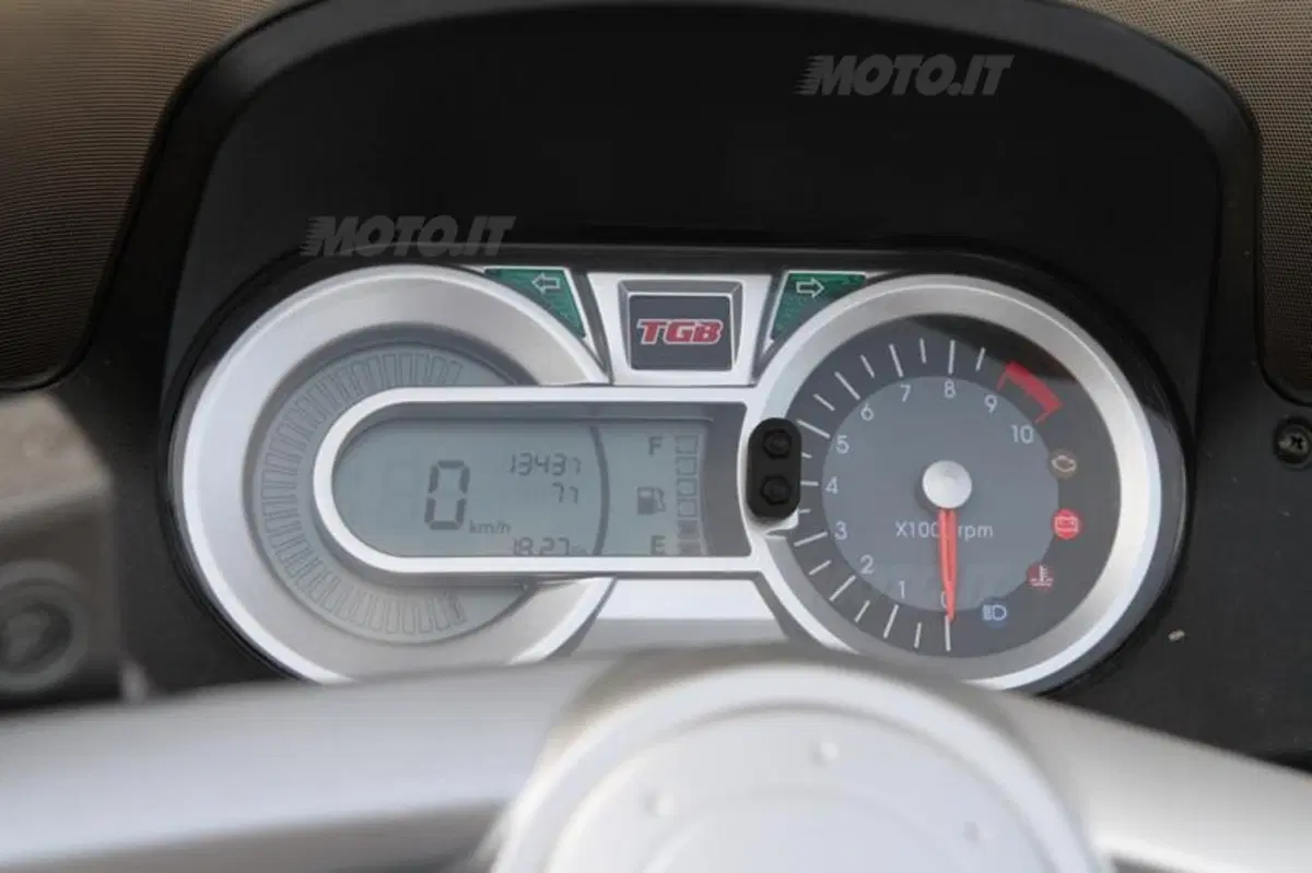 XMotion 300i  (22)
