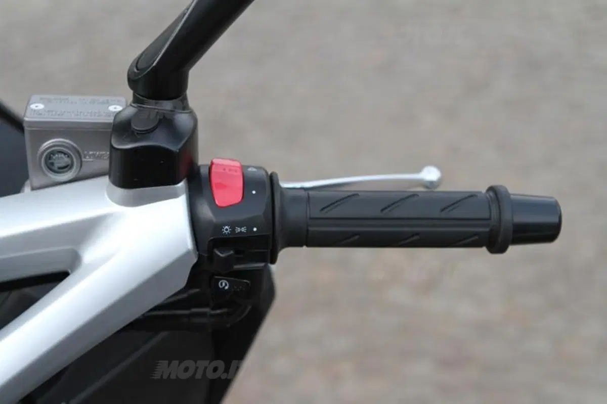 XMotion 300i  (23)