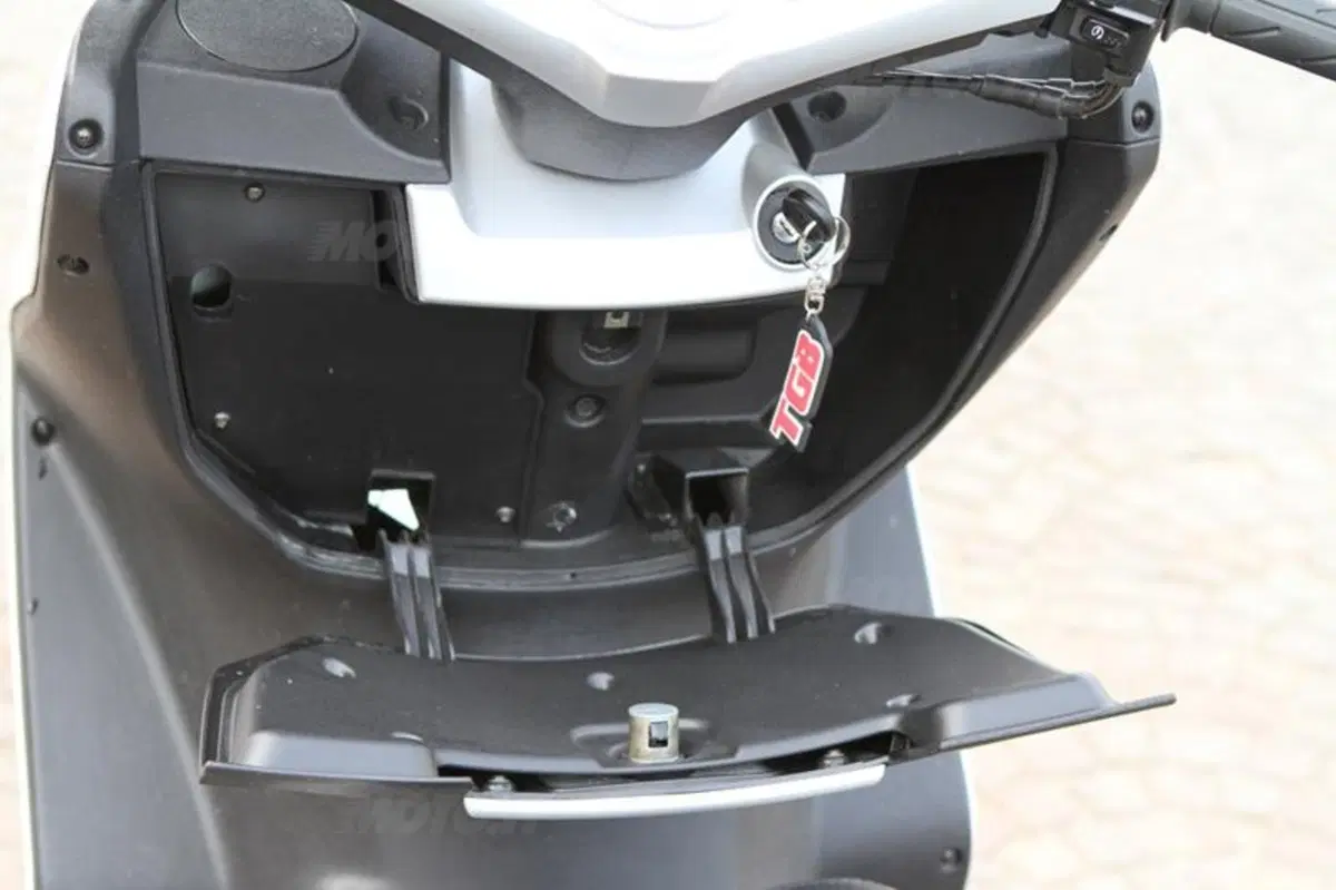 XMotion 300i  (25)