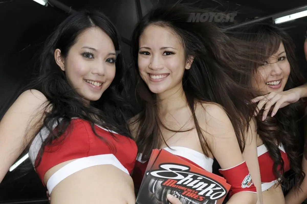 MotoGP. Le foto inedite del GP di Sepang (11)