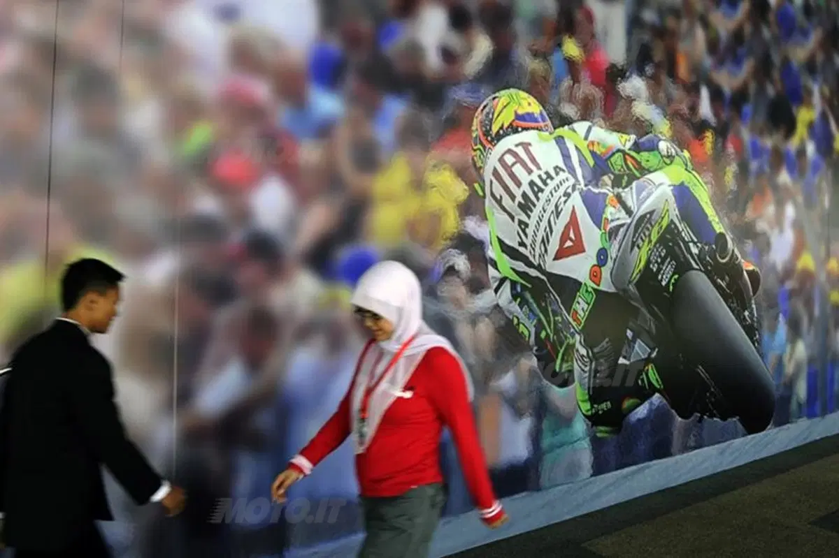 MotoGP. Le foto inedite del GP di Sepang (12)