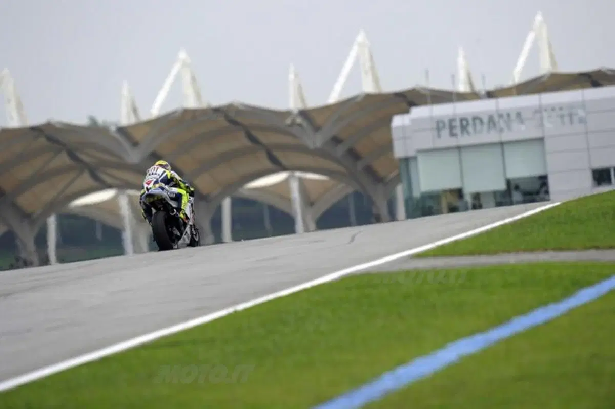 MotoGP. Le foto inedite del GP di Sepang (20)