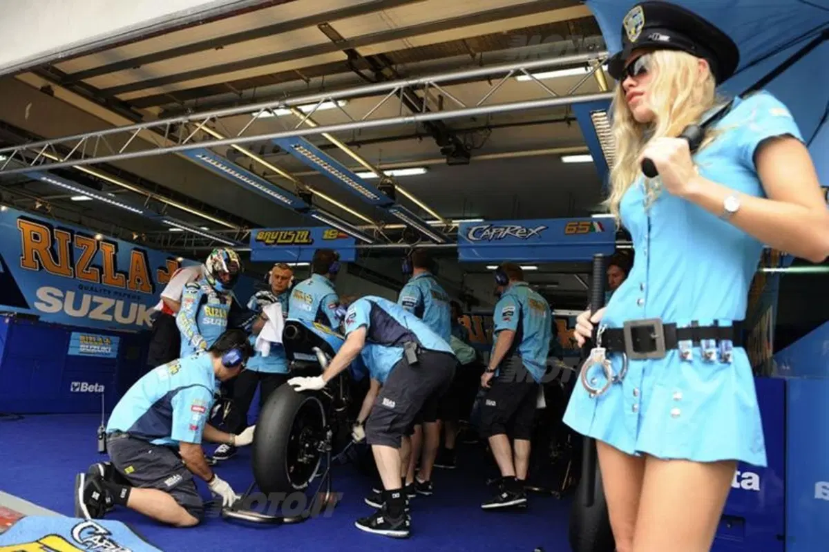 MotoGP. Le foto inedite del GP di Sepang (29)
