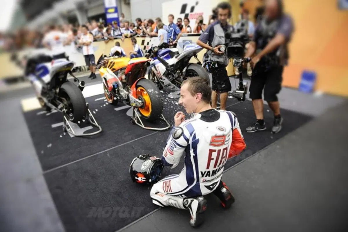 MotoGP. Le foto inedite del GP di Sepang (31)