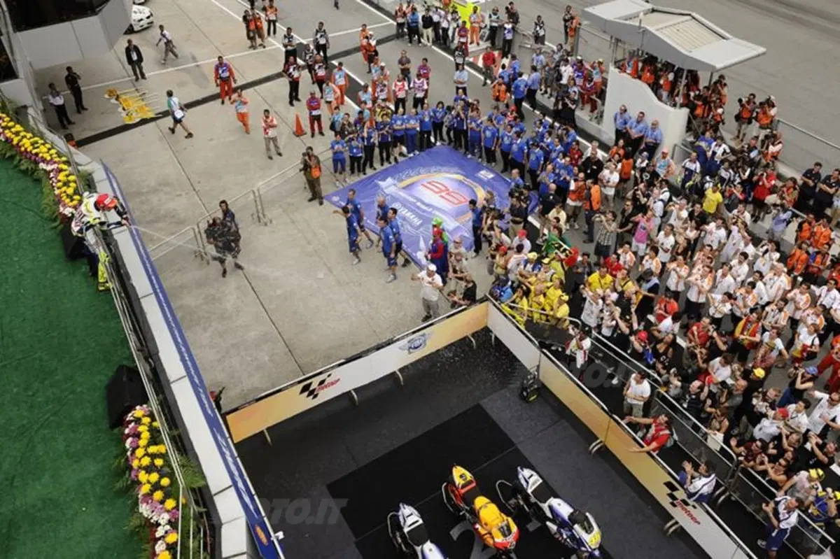 MotoGP. Le foto inedite del GP di Sepang (32)