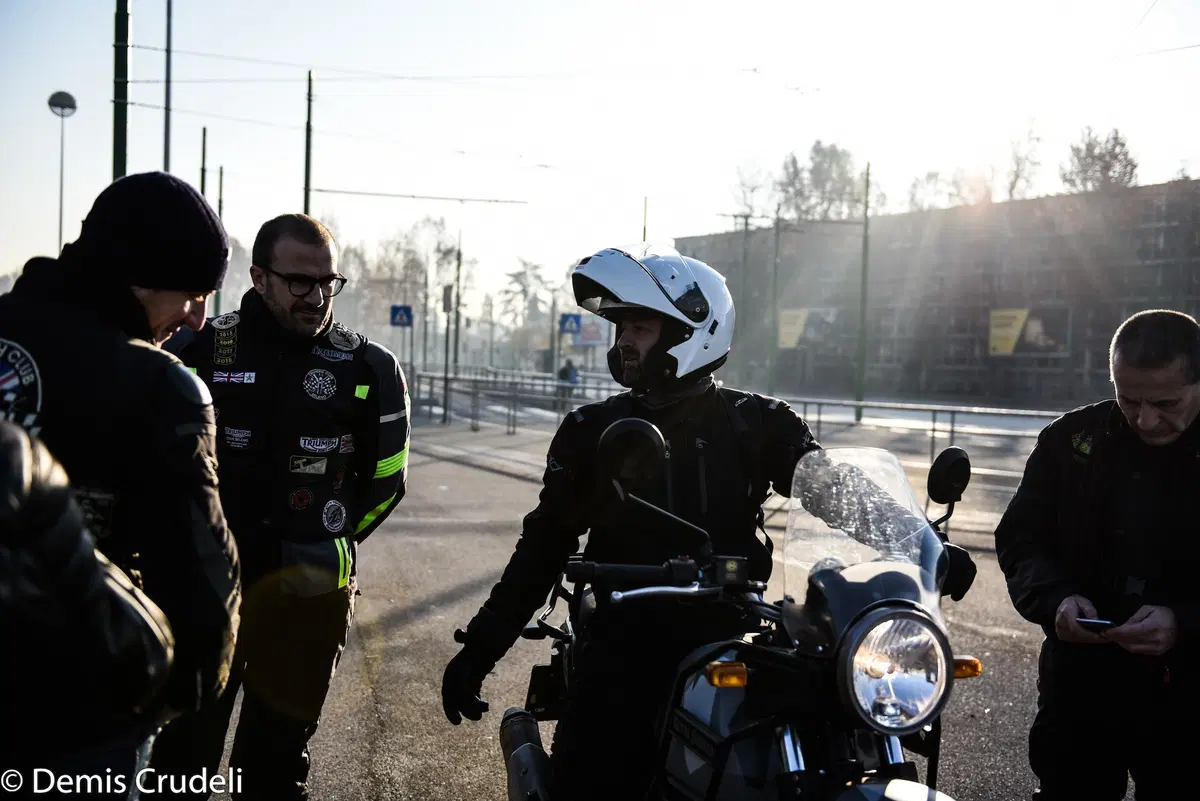 'La moto fa bene'. Motociclisti nel reparto Pediatria (10)