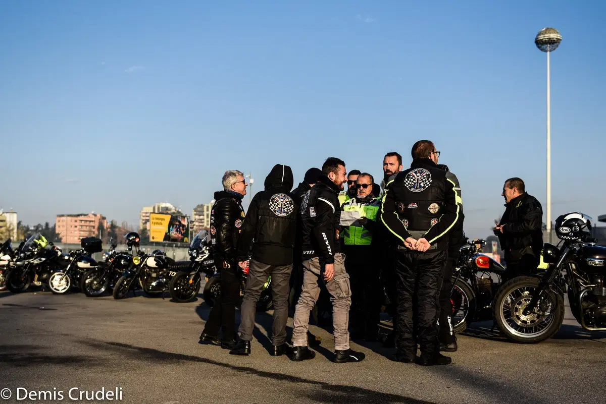 'La moto fa bene'. Motociclisti nel reparto Pediatria (7)
