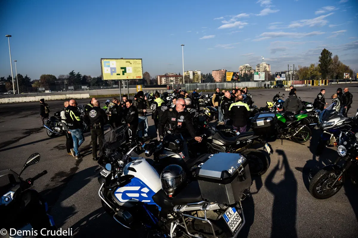 'La moto fa bene'. Motociclisti nel reparto Pediatria (14)