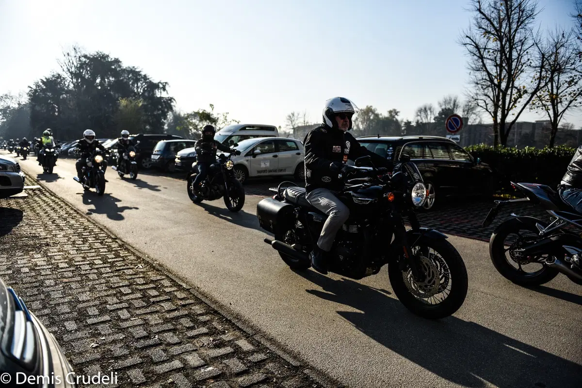 'La moto fa bene'. Motociclisti nel reparto Pediatria (32)