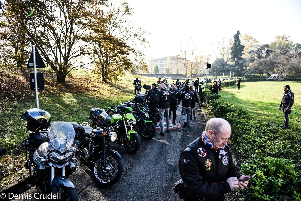 'La moto fa bene'. Motociclisti nel reparto Pediatria (44)