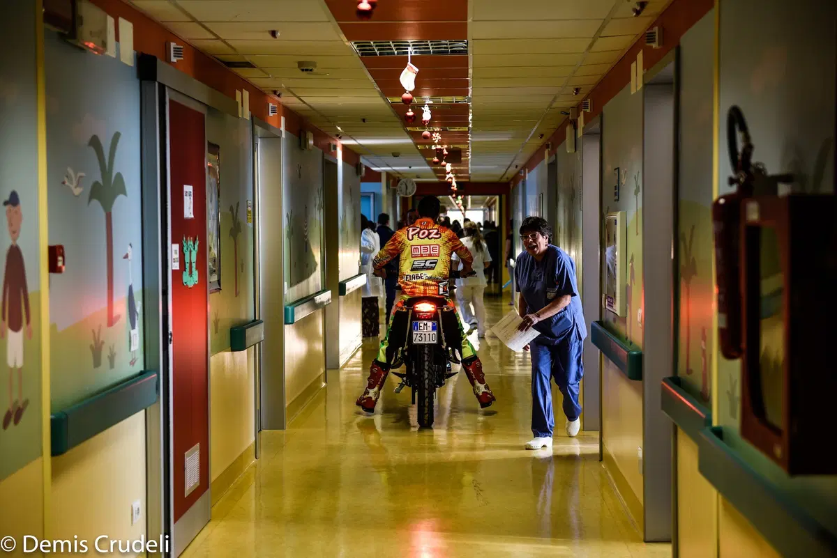 'La moto fa bene'. Motociclisti nel reparto Pediatria (49)