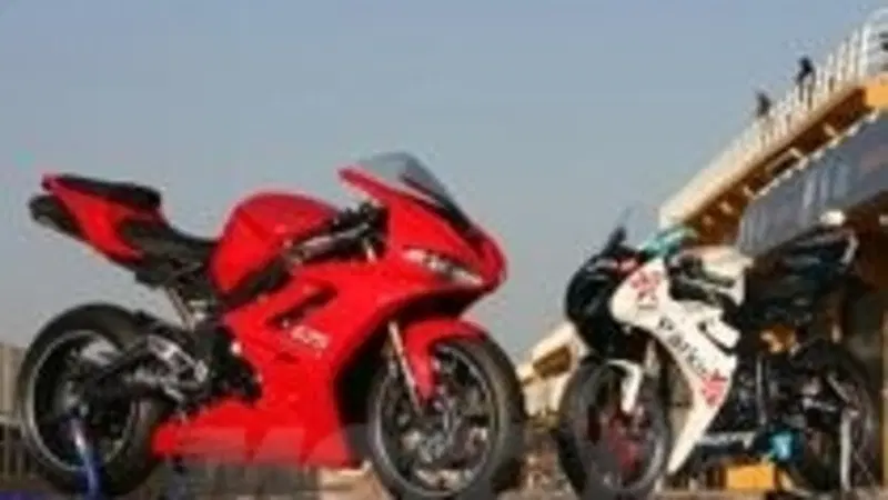 Massimo Clarke: "I motori a tre cilindri"