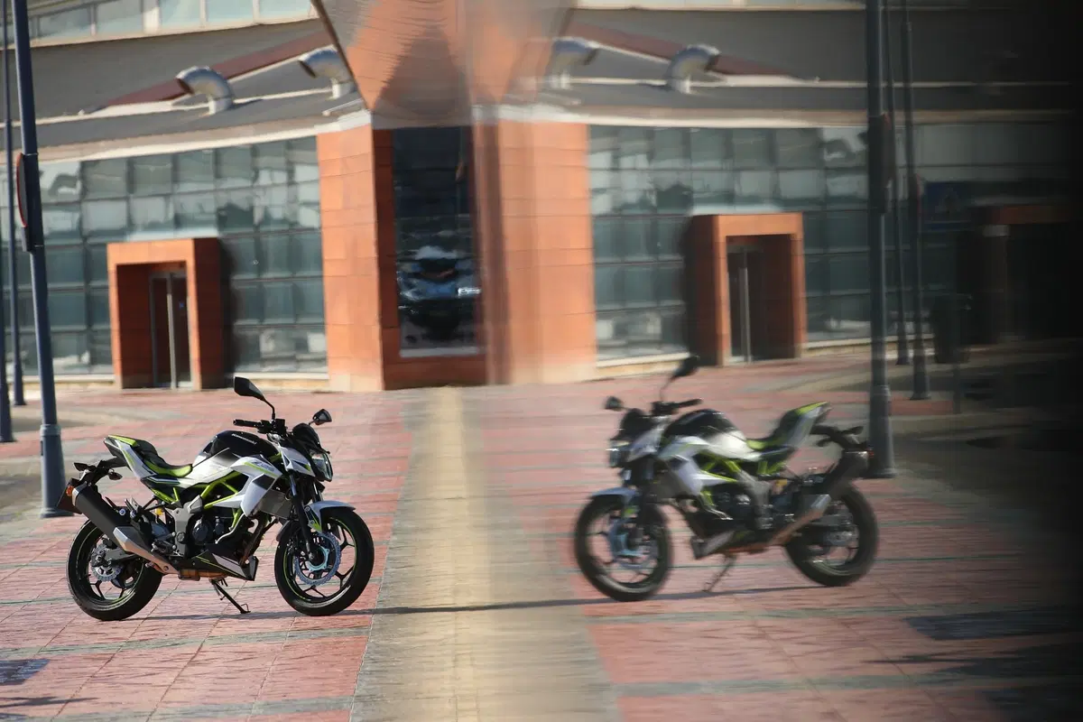 Kawasaki Z125 2019, il test della naked in verde [Video] (12)