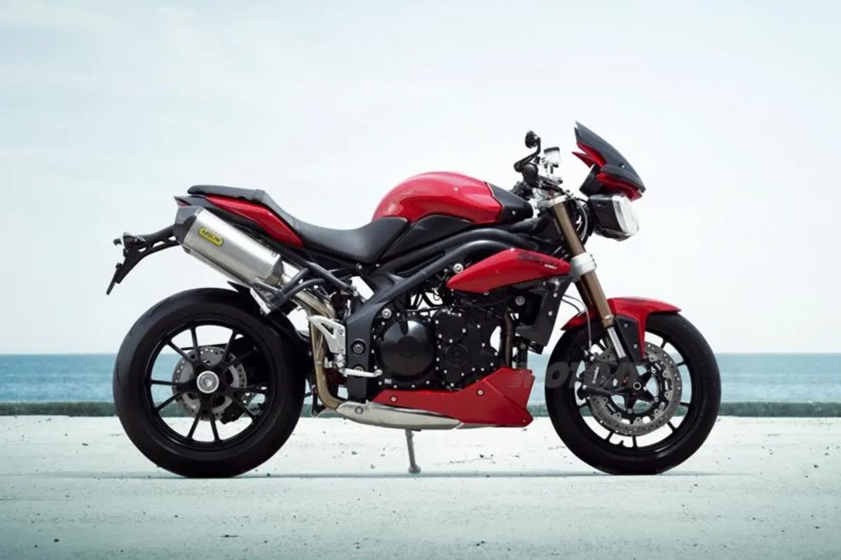 Test: Triumph Speed Triple 1050 2011
