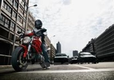 Ducati Monster: le novit&agrave; per la gamma 2011