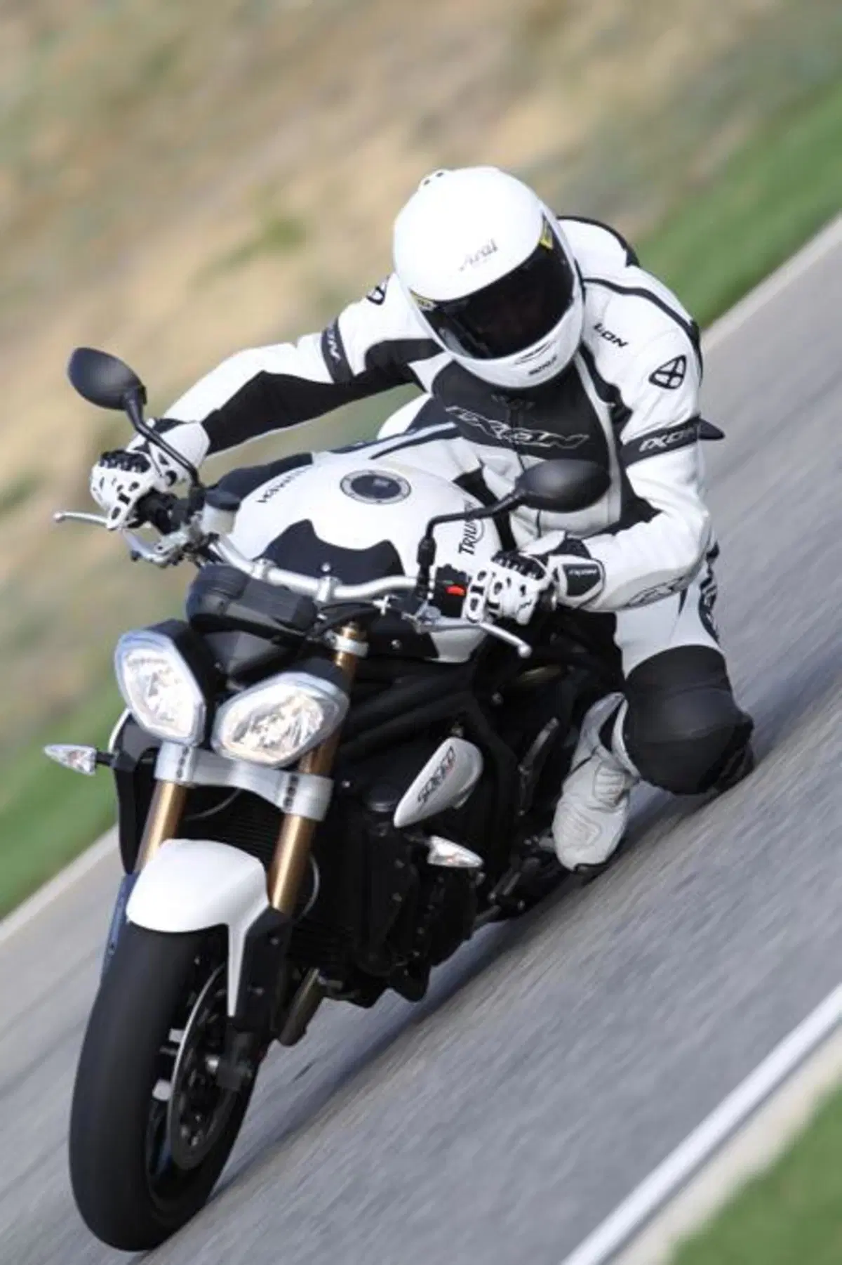 Triumph Speed Triple 1050 2011 