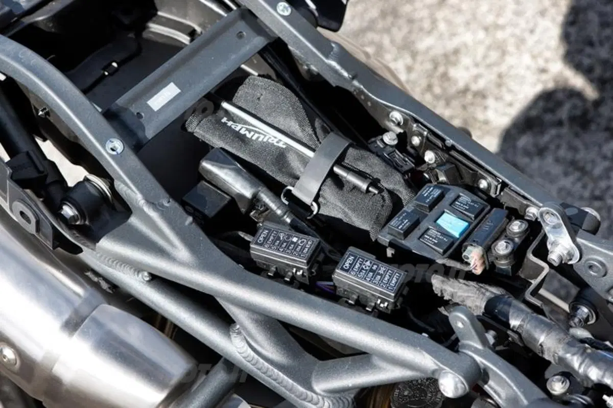 Triumph Speed Triple 1050 2011  (68)