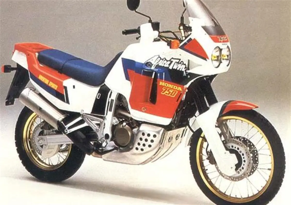Honda Africa Twin XRV650, XRV750 e CRF1000L (6)