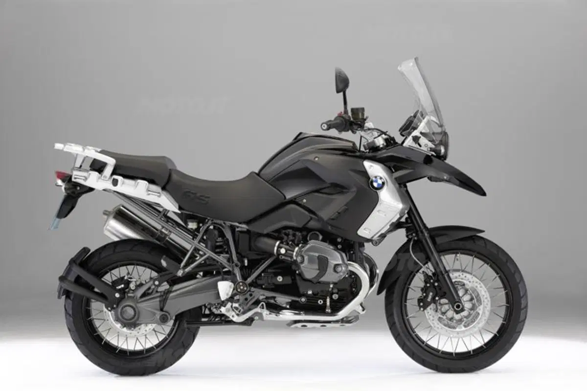 BMW Motorrad presenta la BMW R 1200 GS “Triple Black”