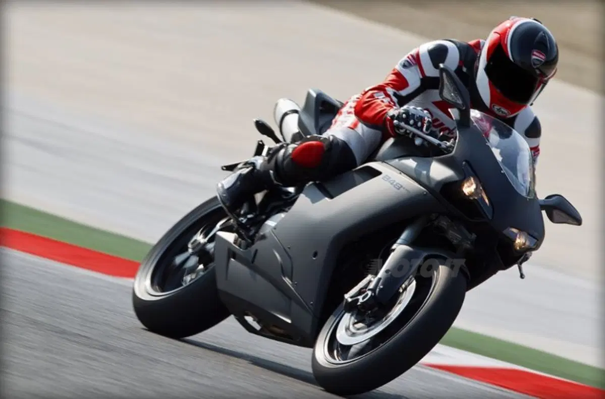 Test. Ducati 848EVO e 1198SP (16)