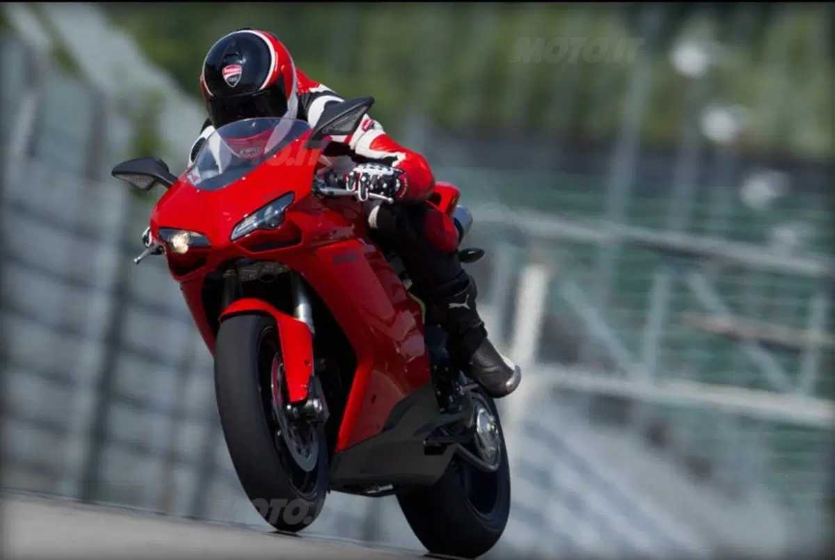 Test. Ducati 848EVO e 1198SP (17)