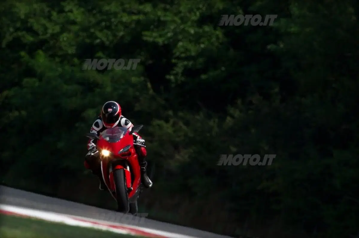 Test. Ducati 848EVO e 1198SP (19)