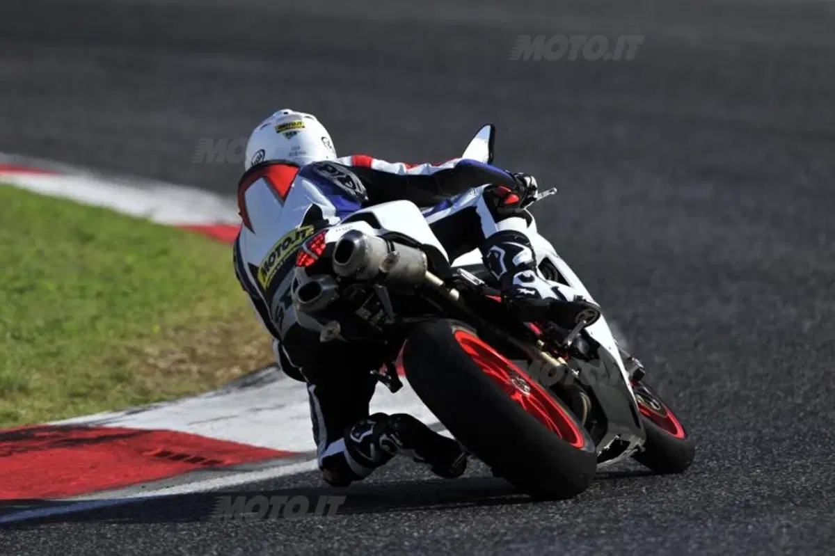 Ducati 848 EVO  (5)