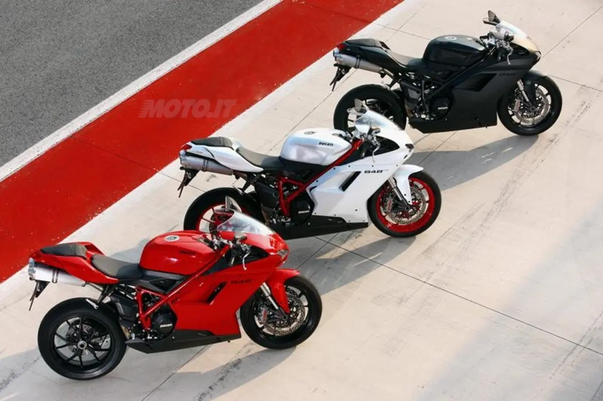 Ducati 848 EVO  (11)