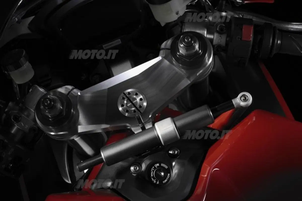 Ducati 848 EVO  (18)