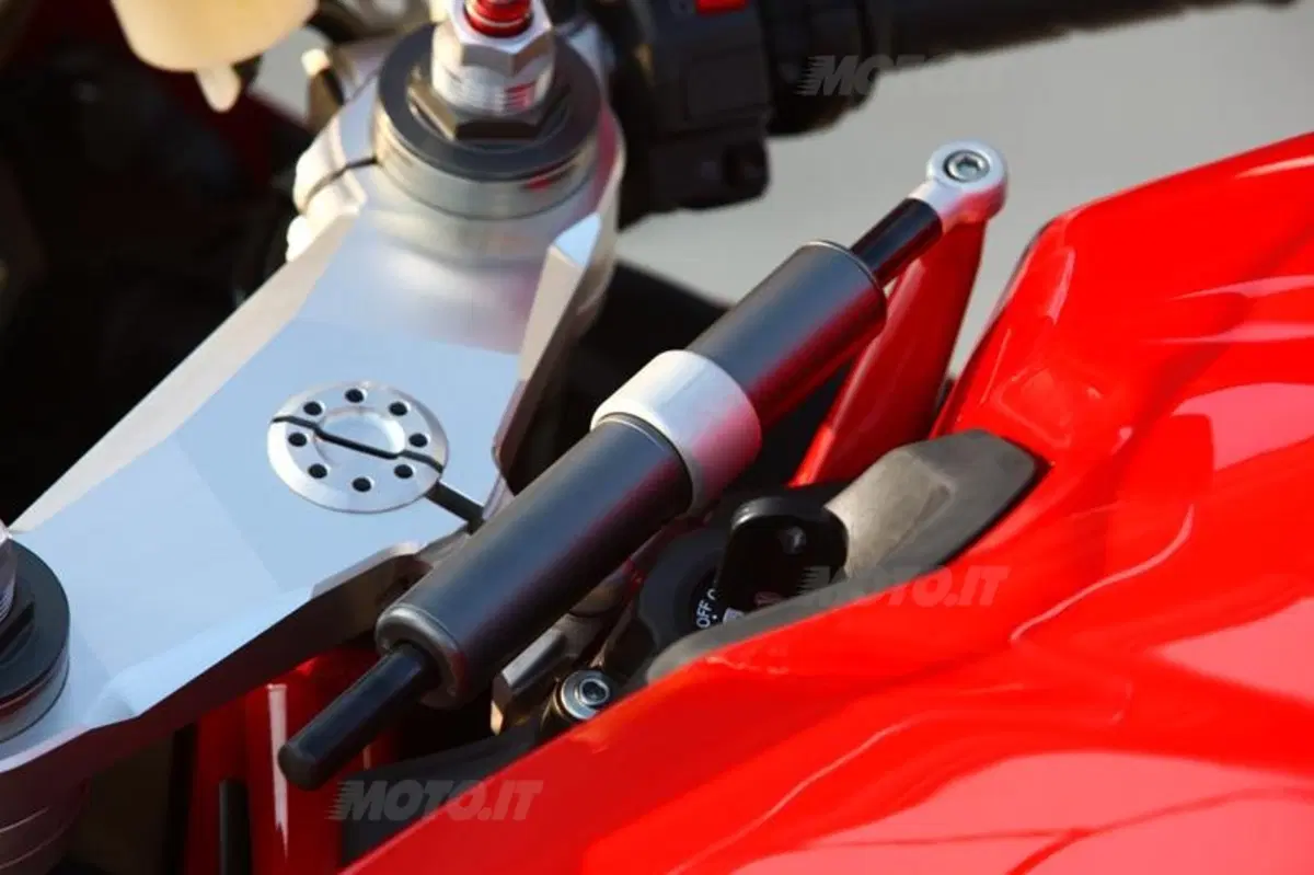 Ducati 848 EVO  (25)
