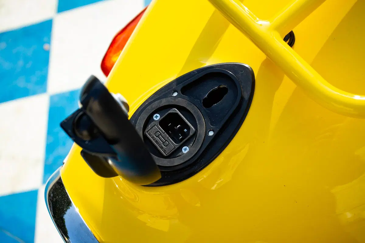 Test scooter elettrico. Cezeta 506, retrò con uno sguardo al futuro (18)