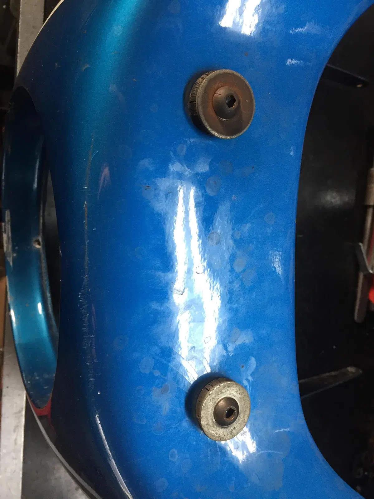 Suzuki GT 750 S Vallelunga: il restauro della moto supersportiva anni '70 (27)