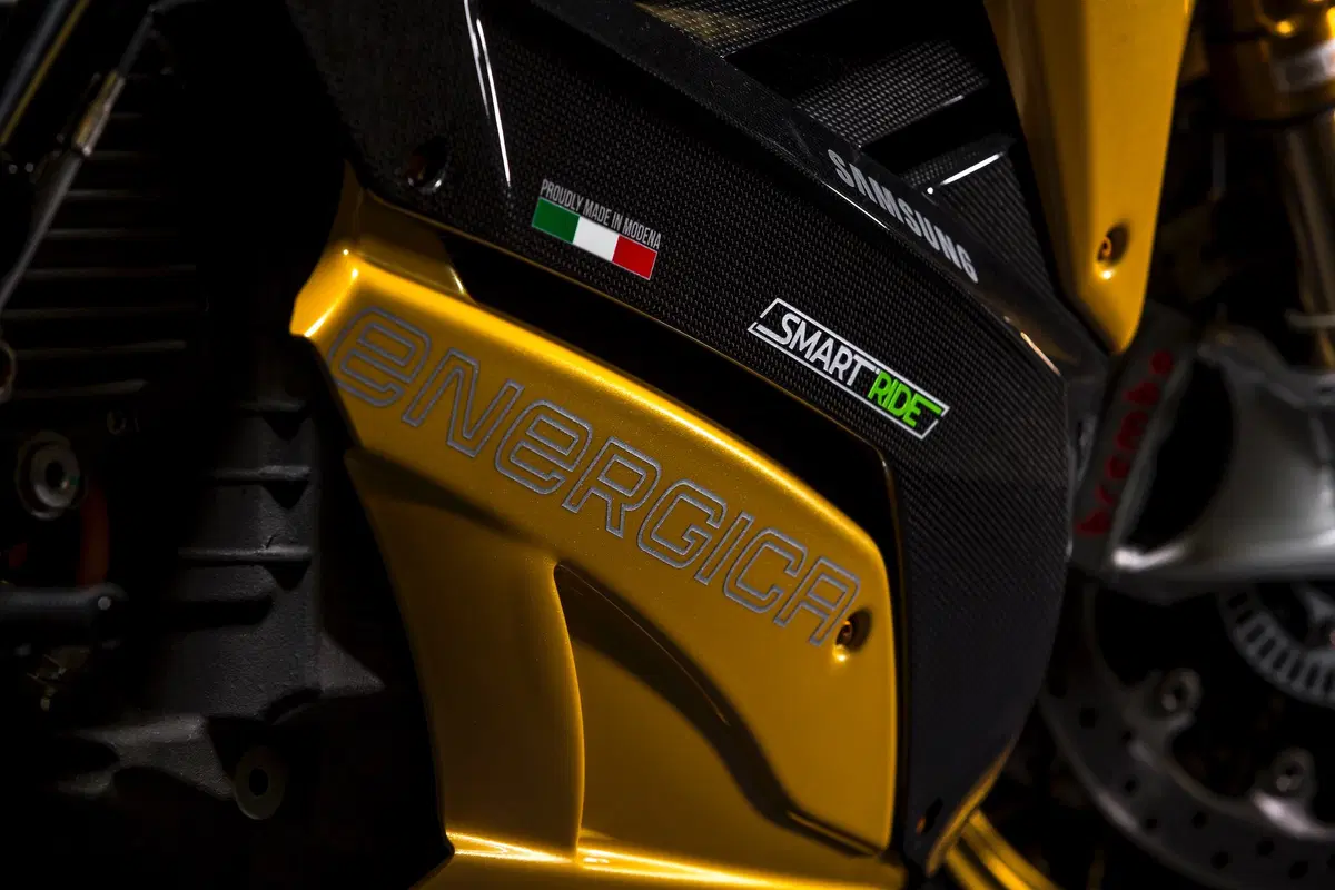 Bolid-E: com'è fatta la moto intelligente pensata da Energica e Samsung  (3)