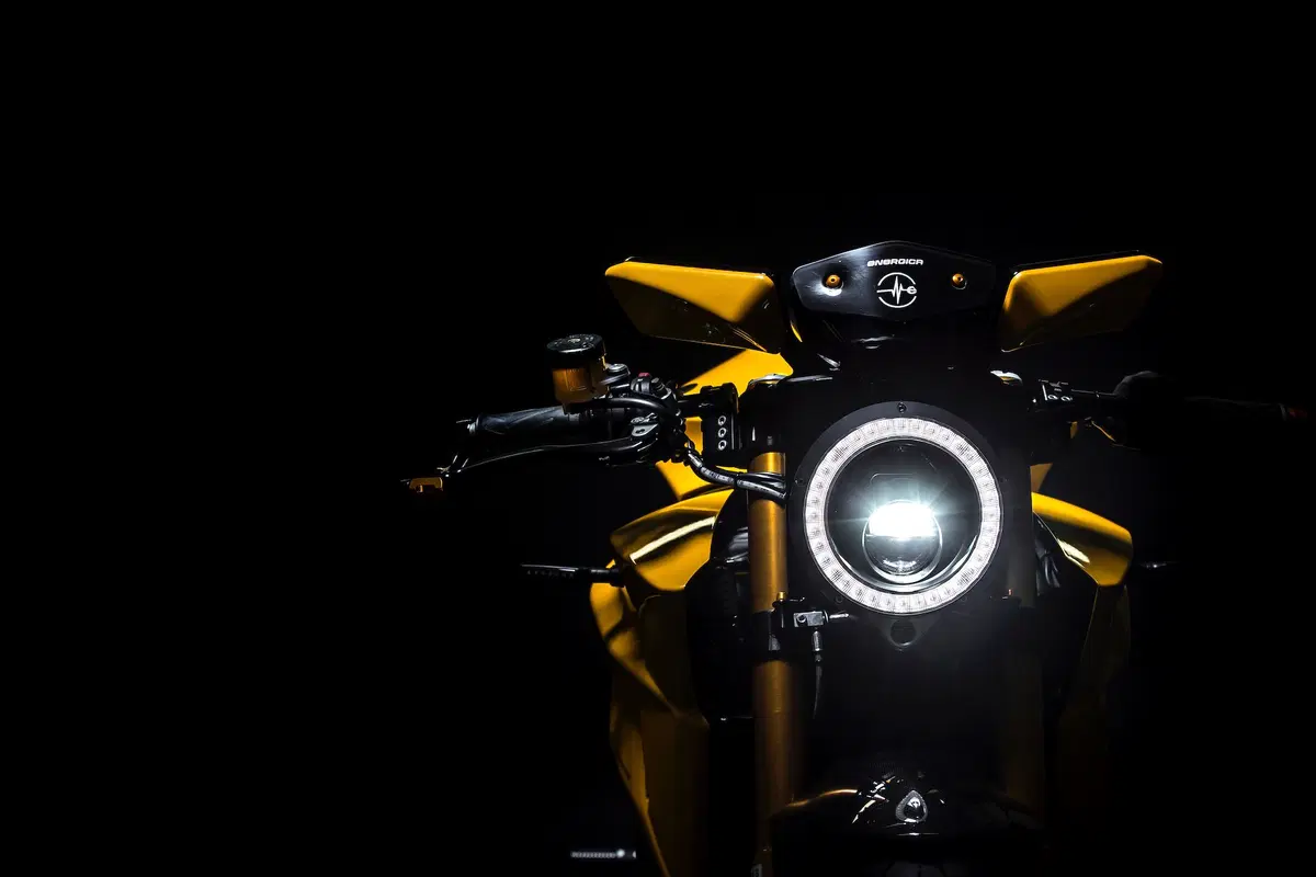 Bolid-E: com'è fatta la moto intelligente pensata da Energica e Samsung  (11)