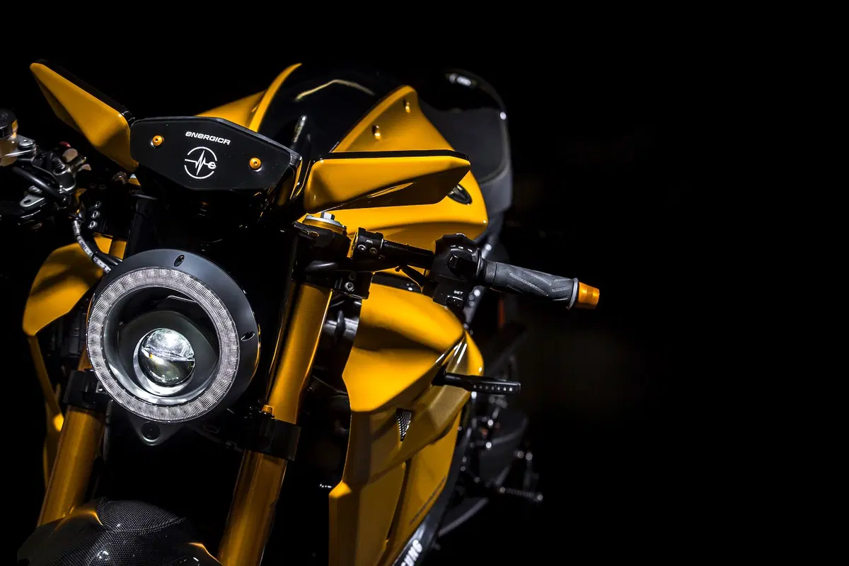 Bolid-E: com'è fatta la moto intelligente pensata da Energica e Samsung  (12)