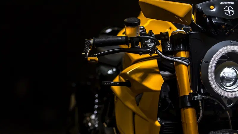 Bolid-E: com'&egrave; fatta la moto intelligente pensata da Energica e Samsung 
