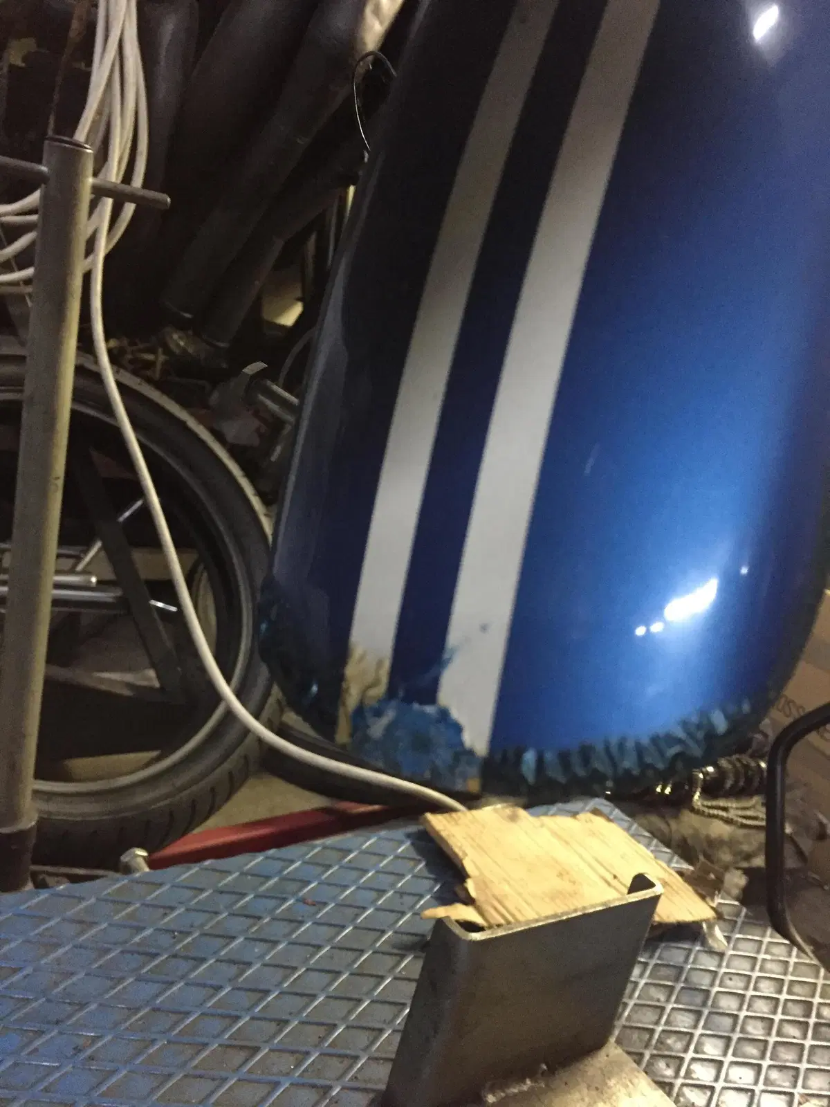 Suzuki GT 750 S Vallelunga: il restauro della moto supersportiva anni '70 (36)