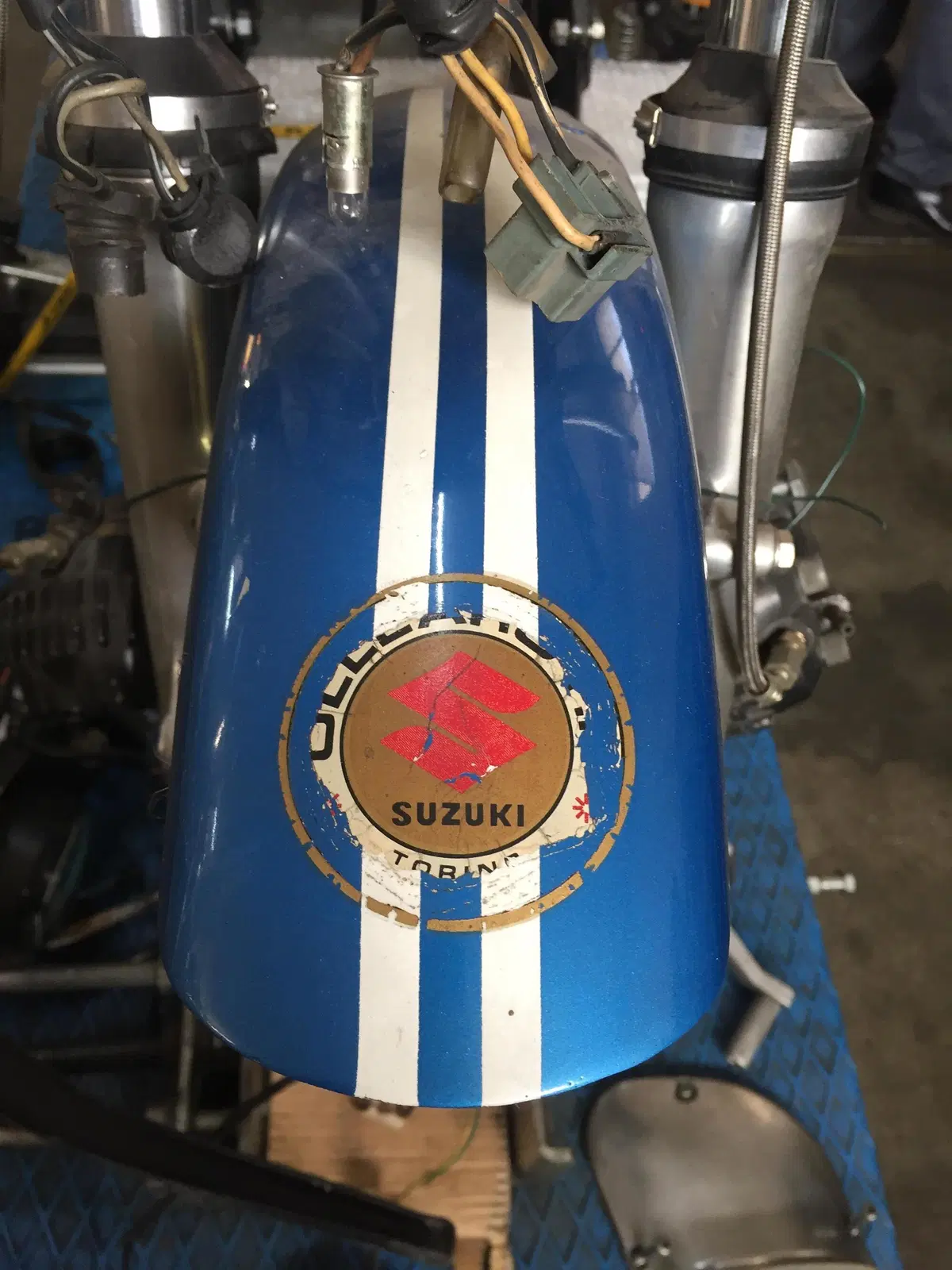 Suzuki GT 750 S Vallelunga: il restauro della moto supersportiva anni '70 (43)