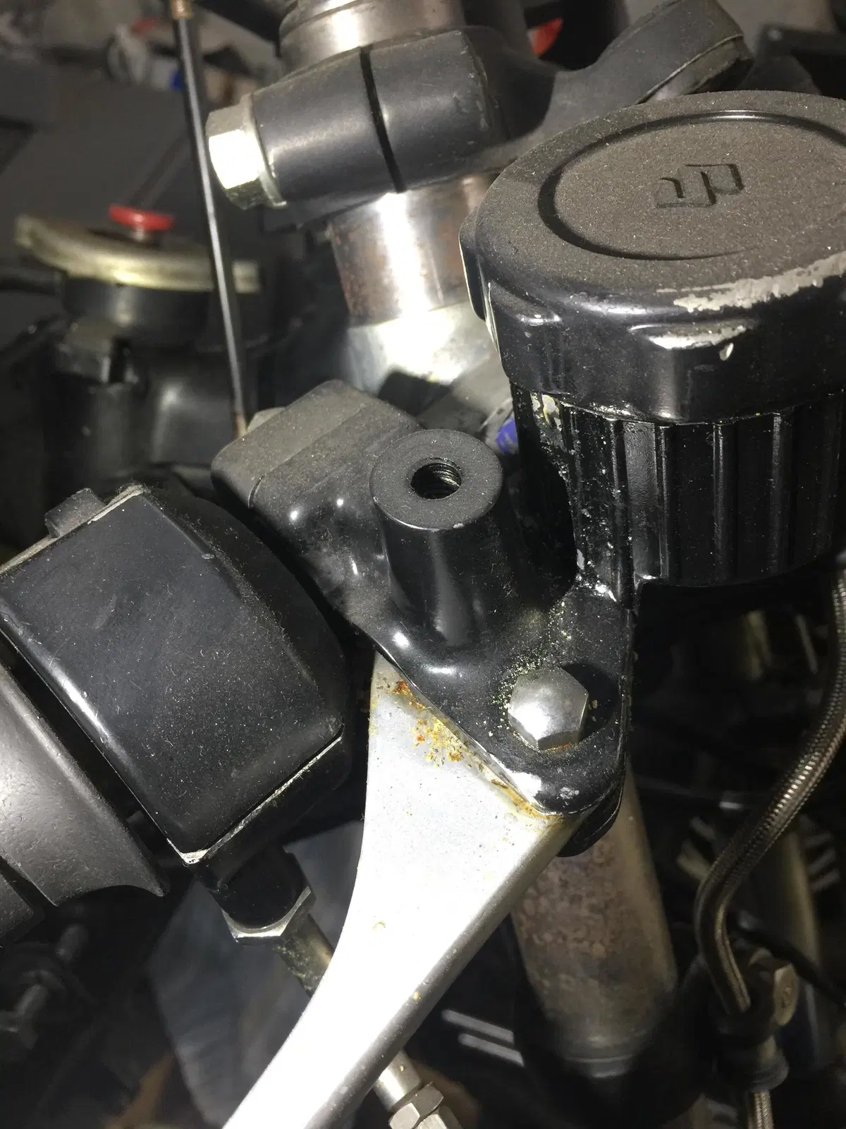 Suzuki GT 750 S Vallelunga: il restauro della moto supersportiva anni '70 (58)