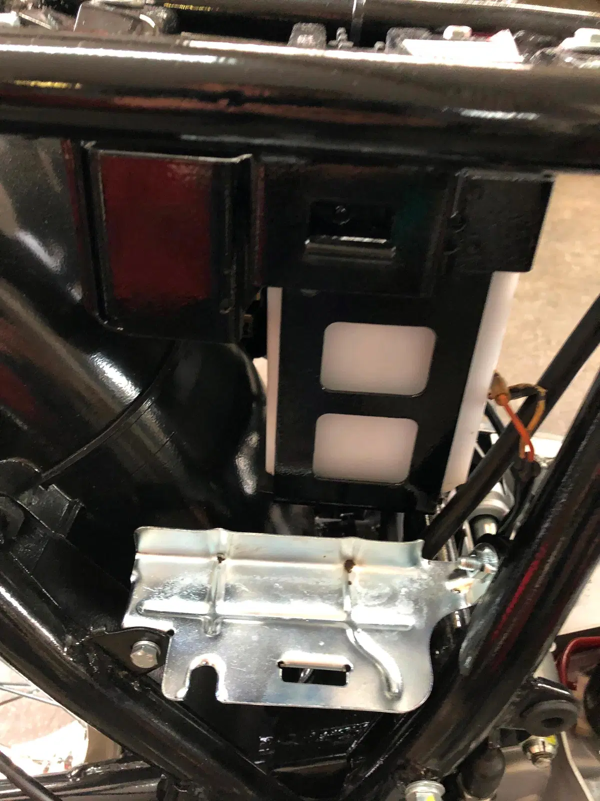 Suzuki GT 750 S Vallelunga: il restauro della moto supersportiva anni '70 (61)