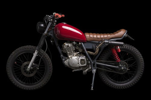 Suzuki GN 125: la scrambler realizzata da Atelier Medusa (2)