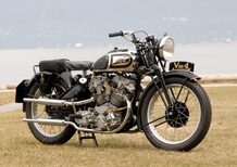 Moto d'epoca: una AJS V-4 replica va all'asta